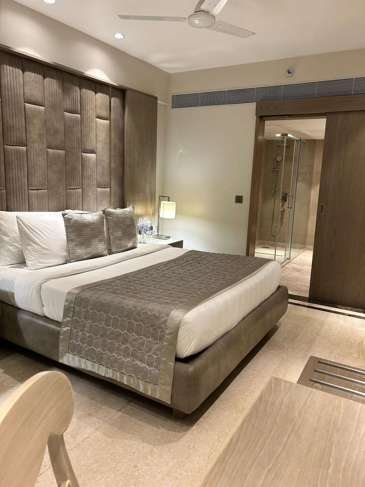 Jaypee Siddharth Hotel New Delhi Exterior photo